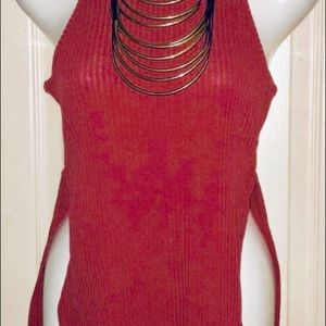 The CLAS-SIC sleeveless top size Large